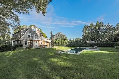 East Hampton Village -newly Renovated — Photo 2