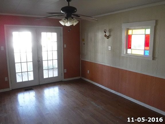 5th image of 335 Tiffin St