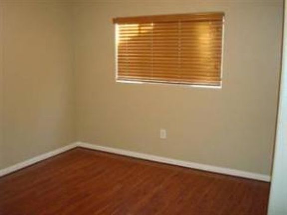 4th image of 4141 Buckland Ct