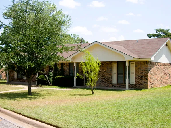 109A Willow Ln, Stephenville, TX 76401