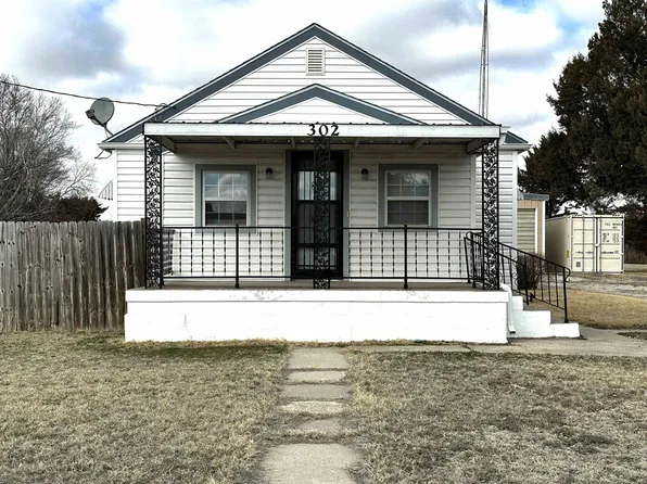302 W Plainville Ave, Zurich, KS 67663