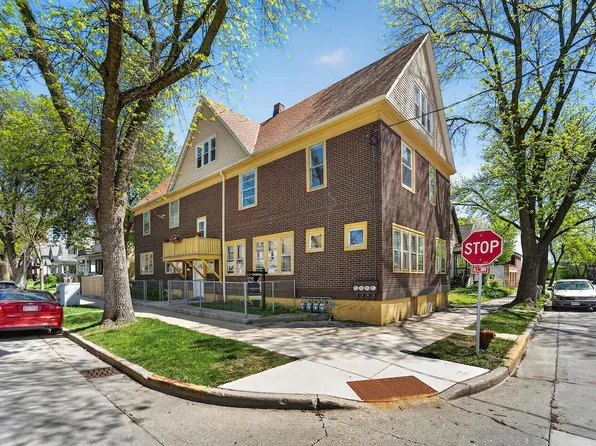 2802 N Weil STREET, Milwaukee, WI 53212
