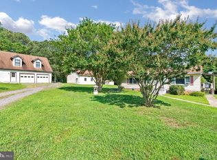 5900 Rose Ct, Saint Leonard, MD 20685