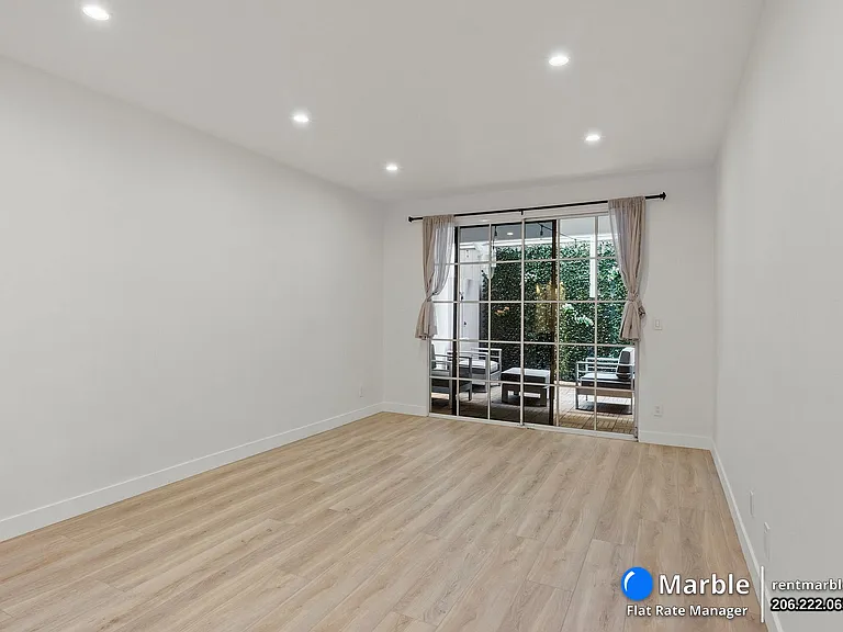 11667 Gorham Ave #104 — Photo 41