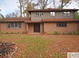 414 Brentwood Dr, Piscataway, NJ 08854