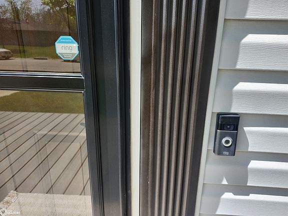 5th image of 114 Cathedral Oaks Rd