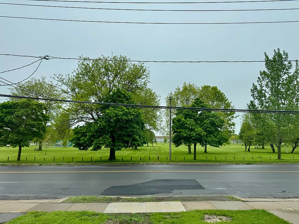 1st image of 3511 Pine Ave #1