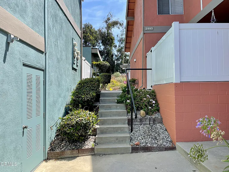 2991 E Harbor Blvd — Photo 2