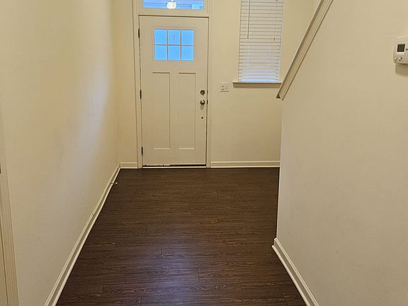 4th image of 138 Hill Shore Ln