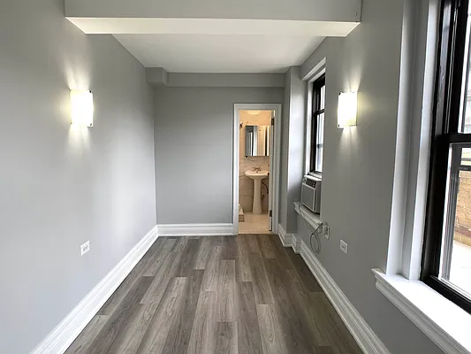 Rented by Tourma Realty LLC | media 18