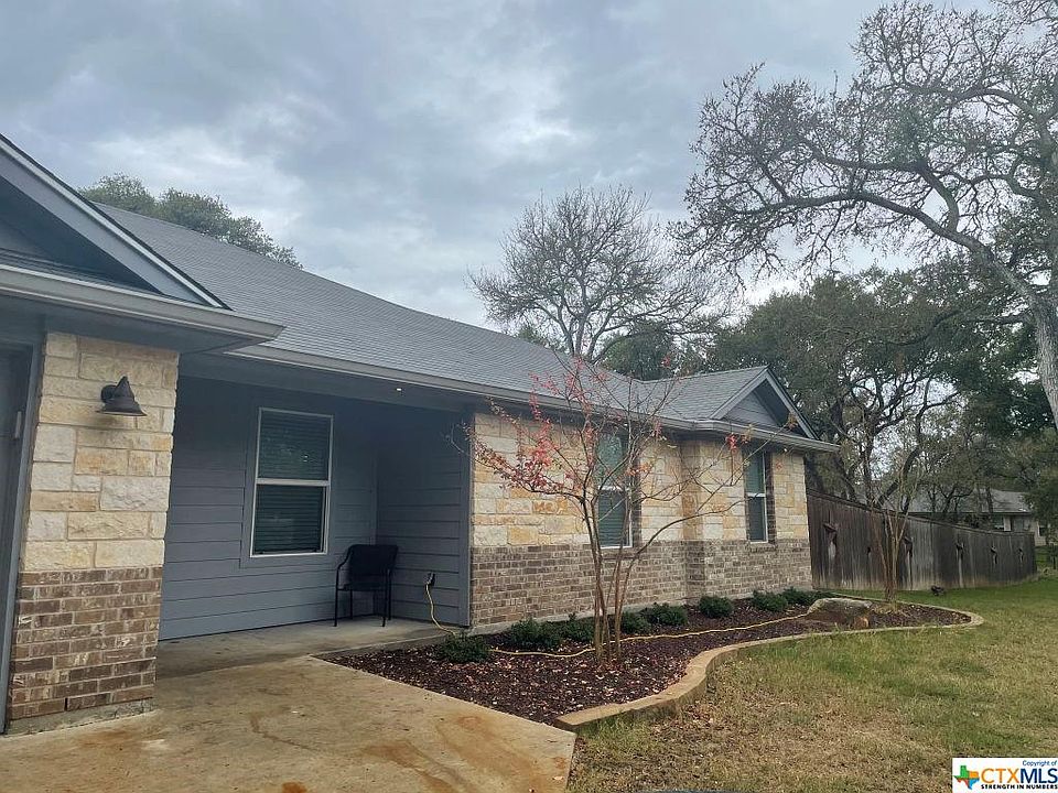 1st image of 20 Bluebonnet Dr