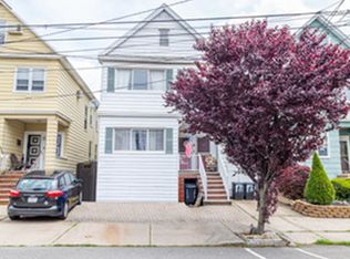 173 W 9th St, Bayonne, NJ 07002