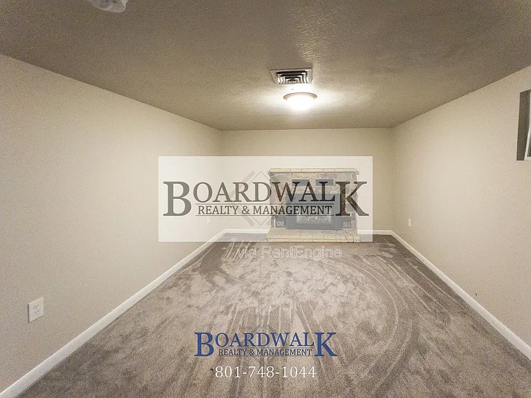 34 Glenwood Ave #BASEMENT — Photo 5