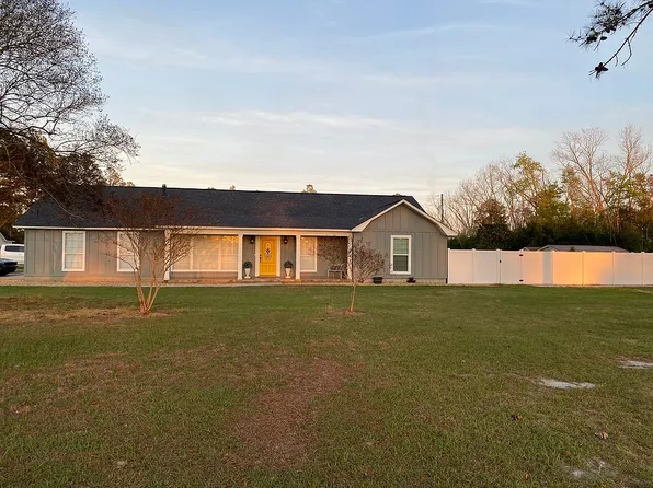 1375 Baymeadows Dr E, Douglas, GA 31535