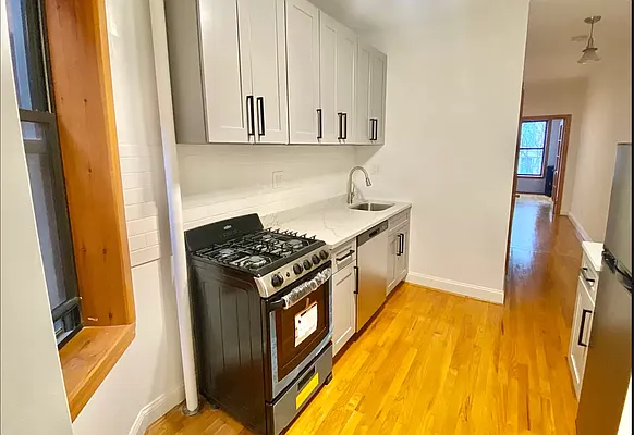 Rented by Compass | media 10