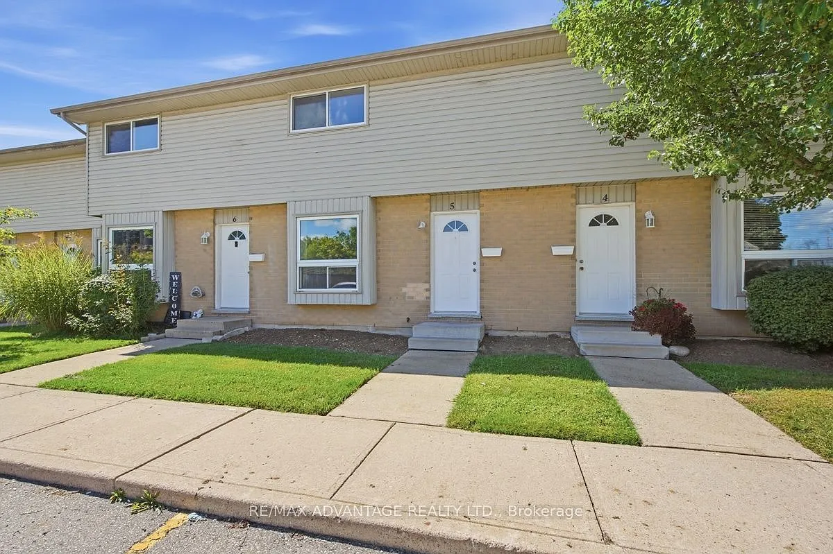 3 bed, $2,100 — Photo 1