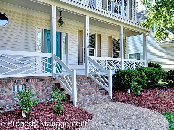2nd image of 302 Hollingsworth Ct