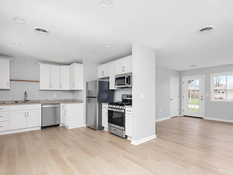 2021 Saint Christopher Dr — Photo 3