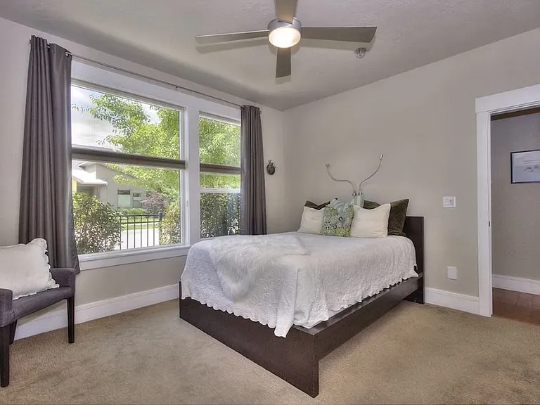 1432 E Lone Shore Dr — Photo 11