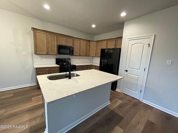 3rd image of 7399 Alley Oak Ln