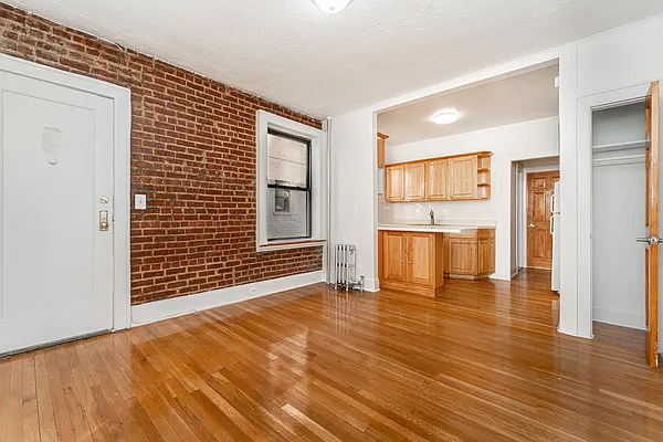 Rented by Modern Spaces | media 7
