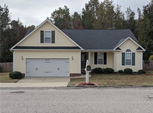 4117 Batesburg Dr, Hope Mills, NC 28348