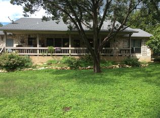 1126 Midnight Dr, San Antonio, TX 78260