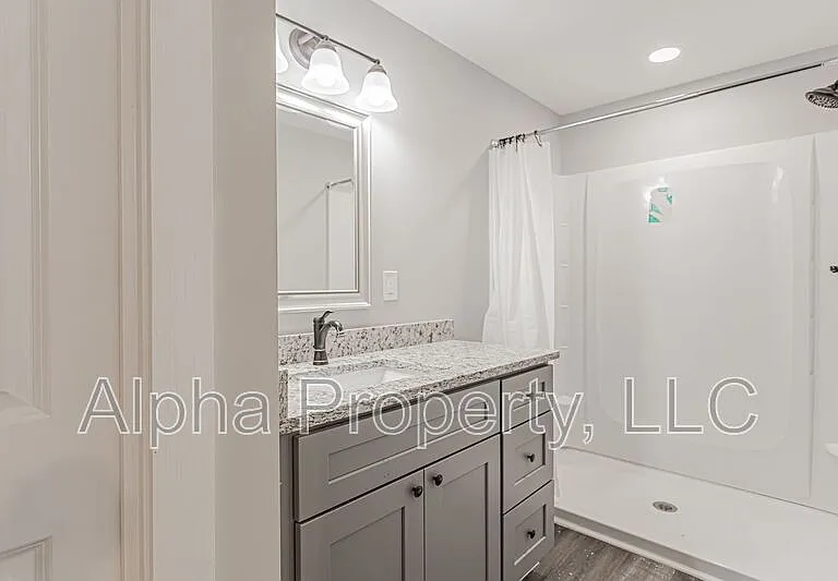 9 Highlawn Ave — Photo 18