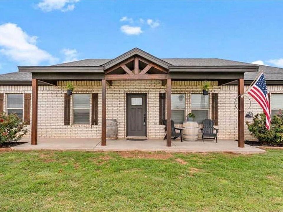 1st image of 608 County Road 3760