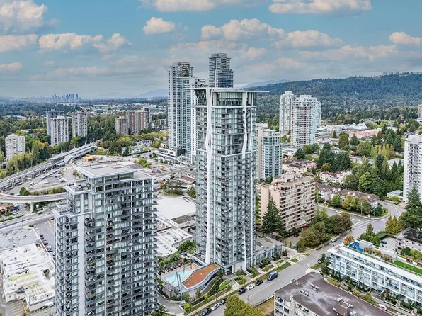 450 Westview St #302, Coquitlam, BC V3K 6C3