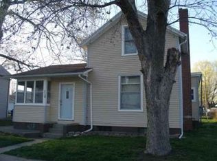 110 W Exchange St, Danvers, IL 61732