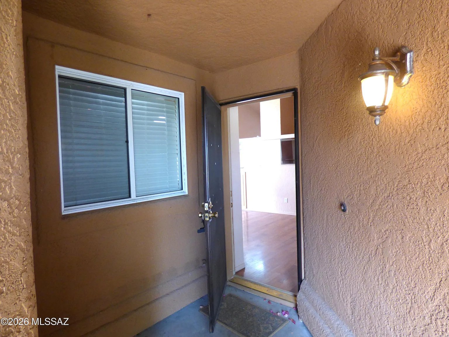 2 bed, 2.0 bath, 997 sqft, $1,700 — Photo 4