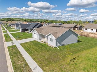 612 Eisenhower St, Baraboo, WI 53913
