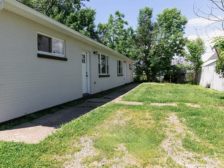 24 Commercial St #24 — Photo 2