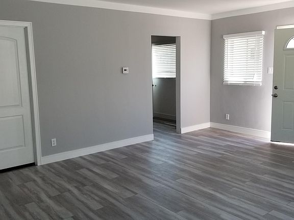 3rd image of 6728 Simpson Ave