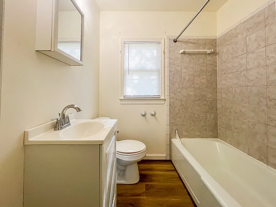 2 bed, 808 sqft, $1,399 — Photo 4