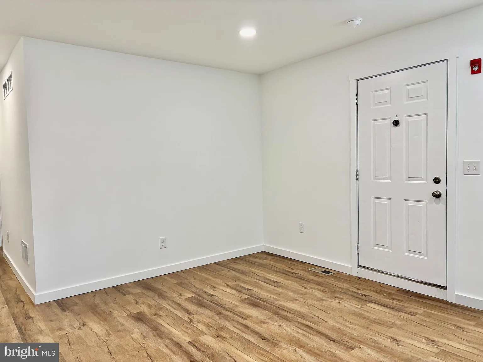 2 bed, 1444 sqft, $1,300 — Photo 3