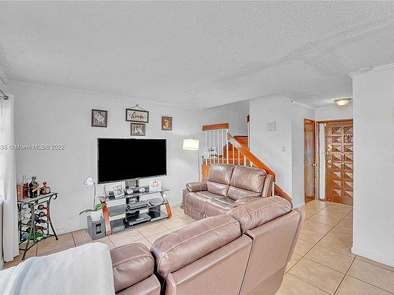 1601 Sw 122nd Ave Apt 7 2 Miami Fl Zillow