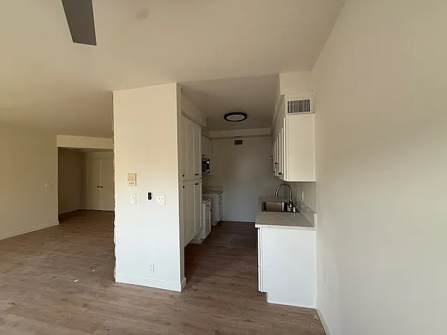 5138 Zelzah Ave #3A — Photo 4