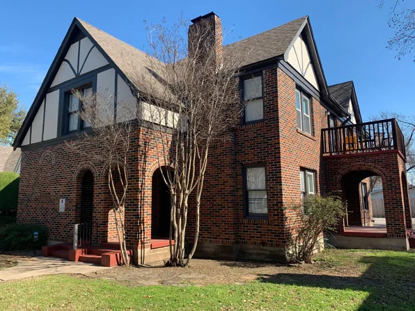 3405 S University Dr, Fort Worth, TX 76109