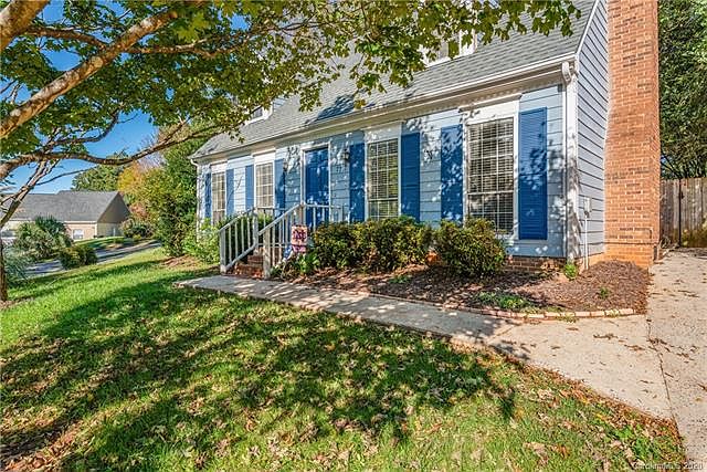 1st image of 7217 English Ivy Ln