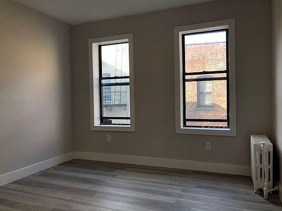 2nd image of 47 Duncan Ave #54E