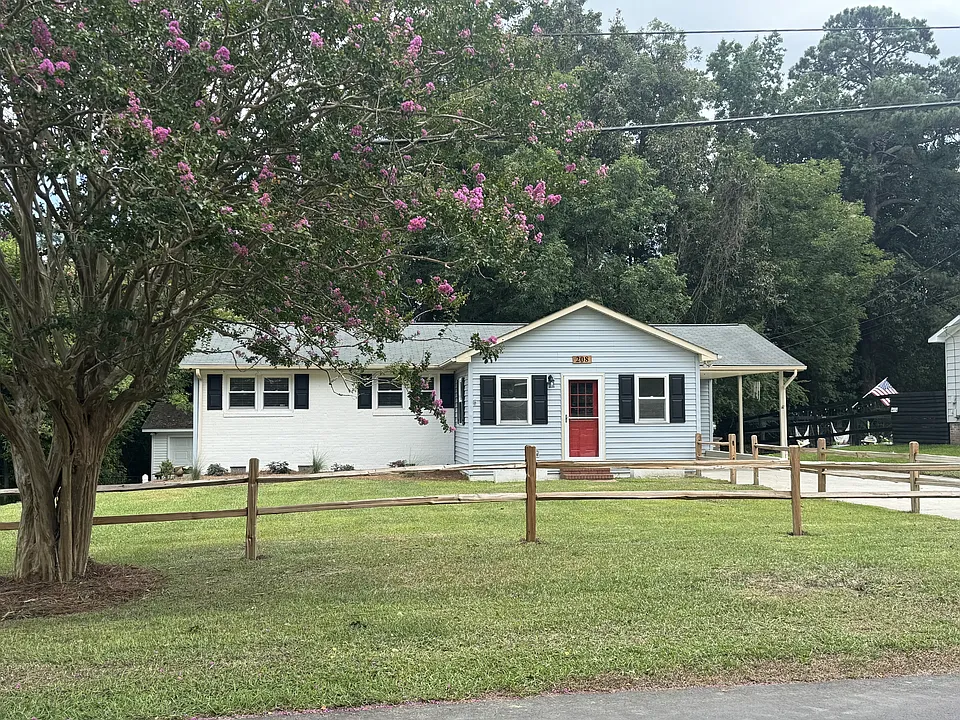 208 Regalwood Dr