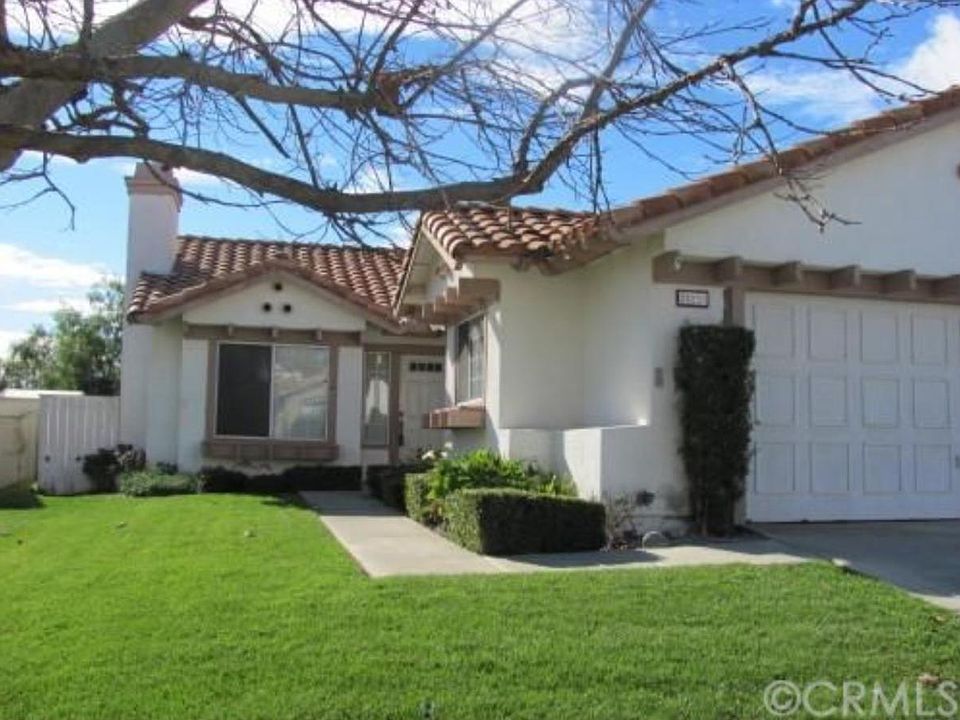 1st image of 25221 Via Las Lomas