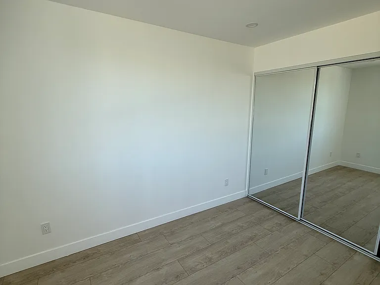 10214 Omelveny Ave #10212 — Photo 12