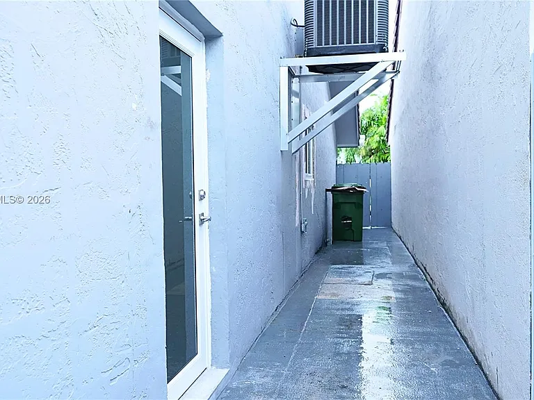 5661 W 21st Ave — Photo 25