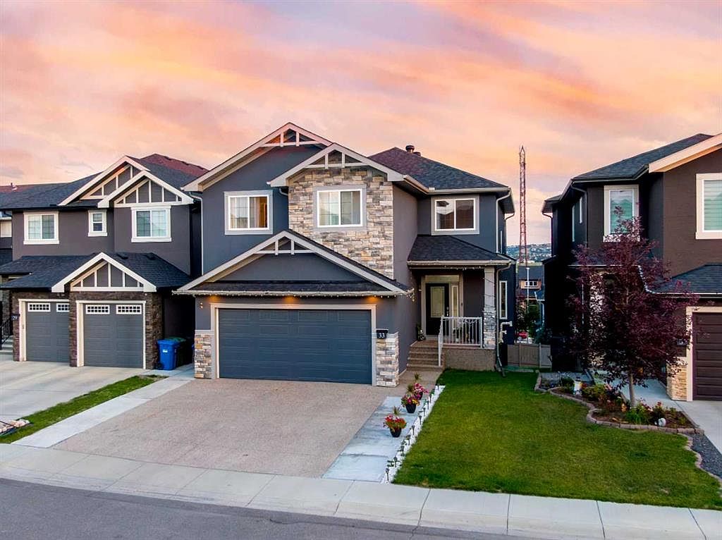 33 N Evansview Ct NW, Calgary, AB T3P 0L6 | MLS #A2102867 | Zillow