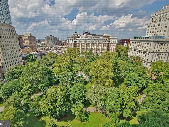 5th image of 604-36 S Washington Sq #2606