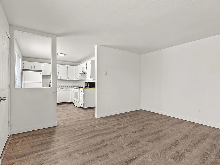 1208 & 1210 E Boyd St — Photo 7