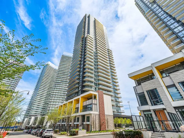 95 McMahon Dr #703, Toronto, ON M2K 0H2